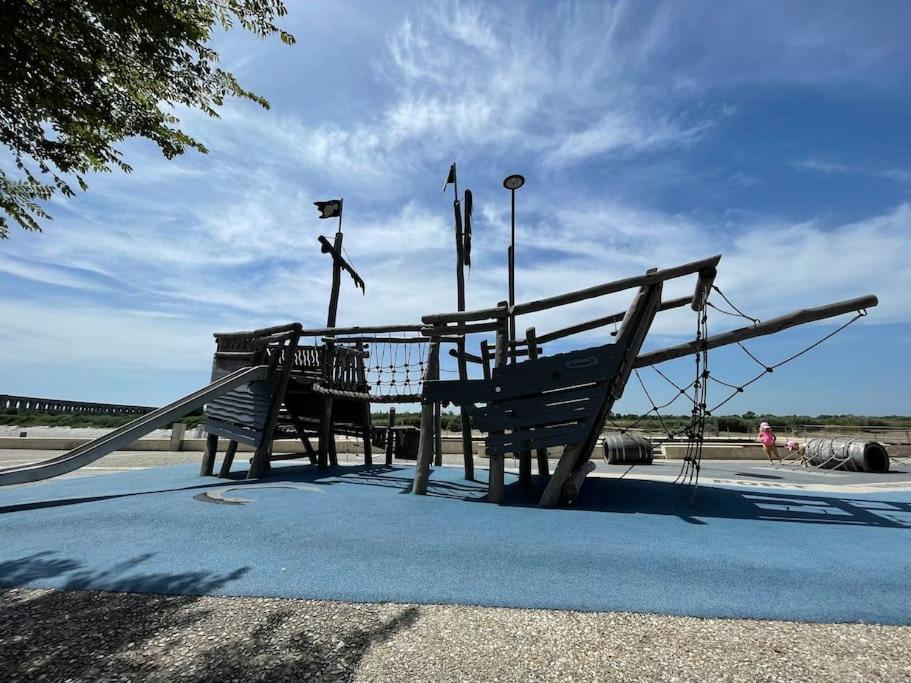 Charentaise 6-8 Personnes Avec Piscine Villa Tonnay-Charente Exteriör bild